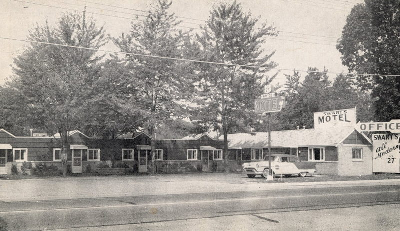 Swarts Motel - Old Postcard (newer photo)